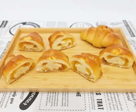Salt Bread Golden Apple
